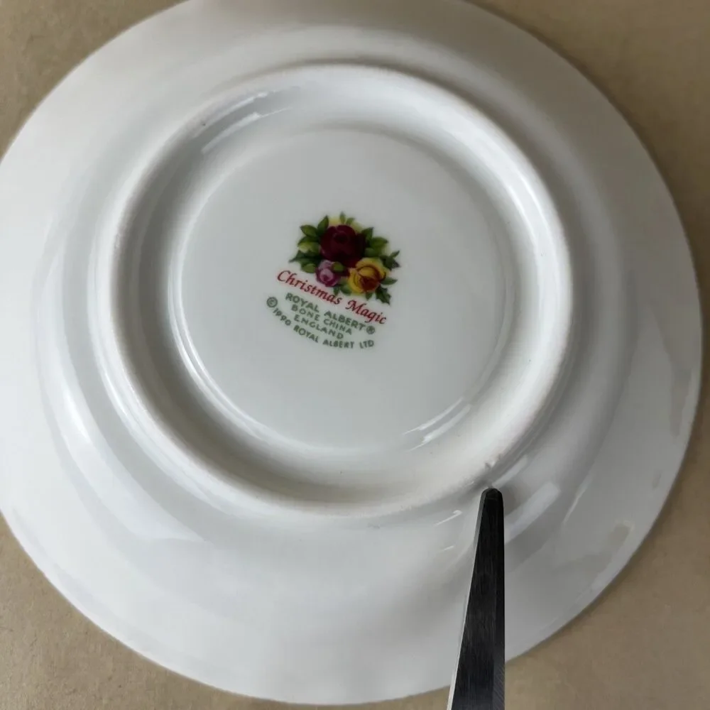 2 Royal Albert Christmas Magic Replacement Saucer 5.5” Bone‎ China 1990 EUC